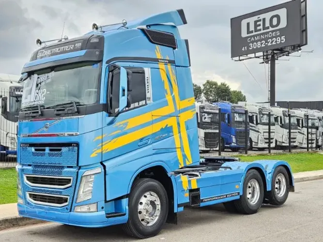 Volvo FH 460 6x2 Globetrotter Ano 21 Personalizado Plano Ouro de Manutenção Baixo km