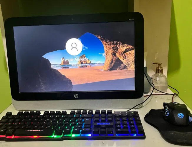 HP 18 Computador