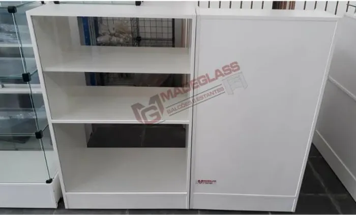 Balcão Vitrine com Balcão Caixa em 12x sem juros no cartão de credito