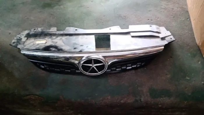 Grade frontal JAC S5