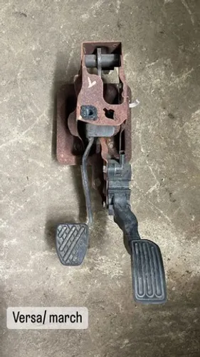 pedal de acelerador/ freio, nissan march, versa