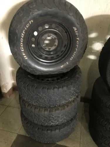 Rodas de ferro montadas s10 Hilux e triton 