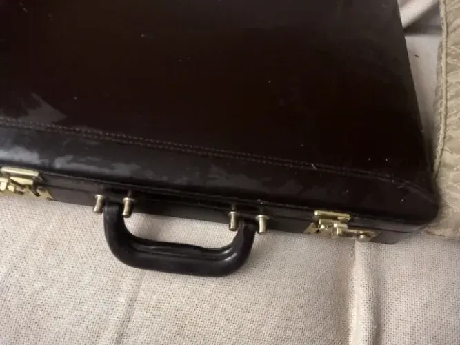 Vendo pastas de couros usadas -