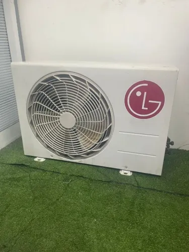 Cond LG 9.000 BTUs R22 220v com garantia
