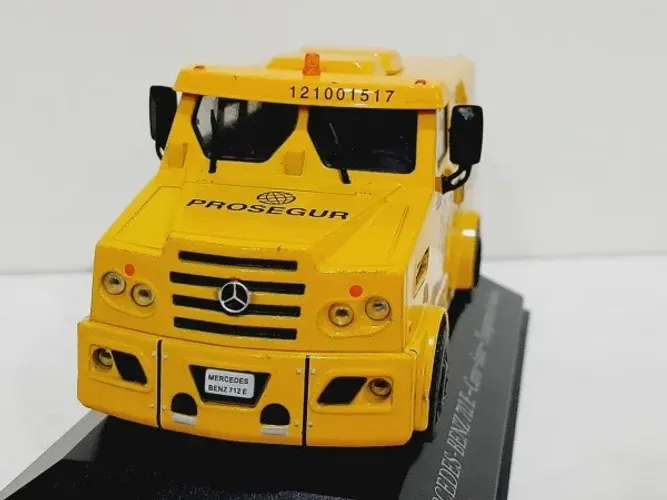 Veículos De Serviço Do Brasil Mercedes-Benz 712 E 1/43