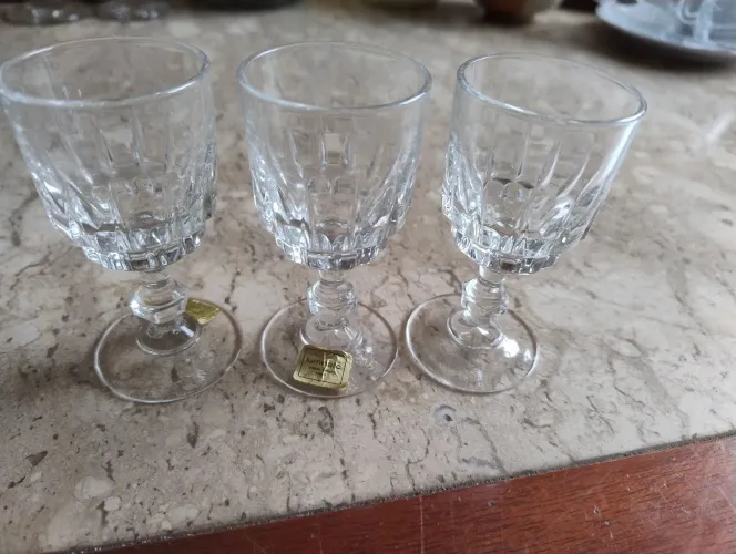 Jogo de 3 tacinhas de Licor em cristal lumiac