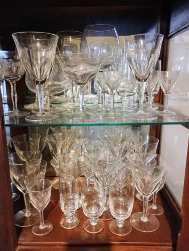 Louças, taças, vasos, candelabros, etc. 