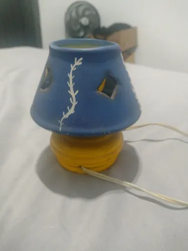 Abajur amarelo e azul peça antiga