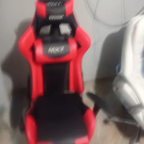 Cadeira Gamer Vermelha e Preta