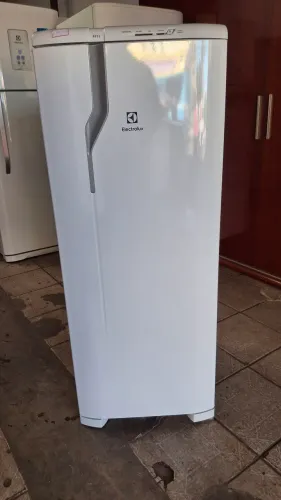 GELADEIRA ELECTROLUX DGELO SEMI-NOVA