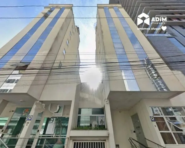 Aluguel Anual: Sala comercial em centro médico no Bairro Pioneiros - Balneário Camboriú