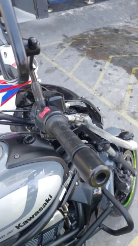 Moto super conservada Vulcan edição especial
