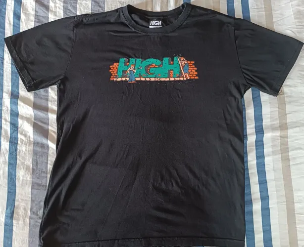 Camiseta HIGH Preta - Tamanho G
