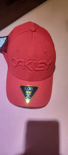 Boné oakley