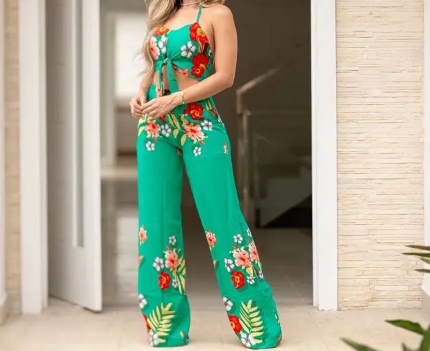 Conjunto cropped e calça verde floral - Tamanho M