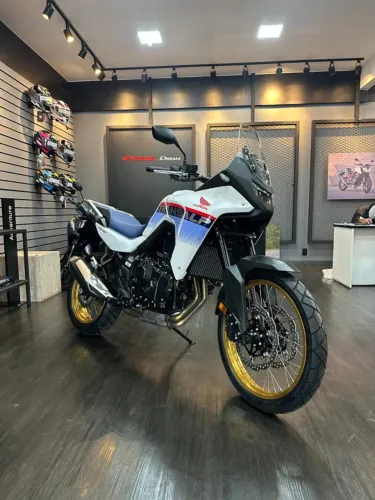 XL 750 TRANSALP 2026 BRANCA *LISTA DE ESPERA