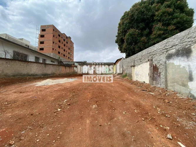 Lote à venda no Bairro Eldorado