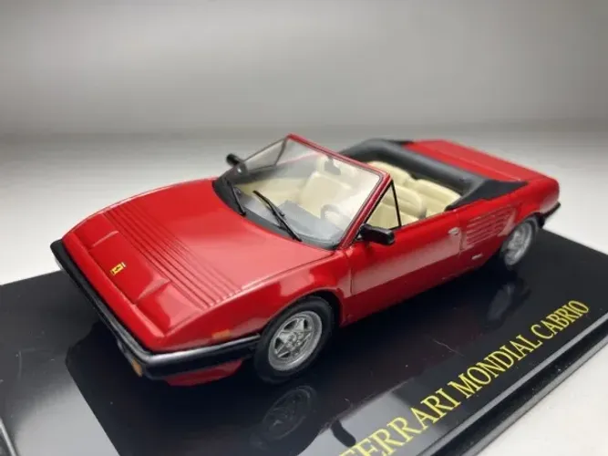 Ferrari Mondial Cabrio Vermelha Miniatura Original 