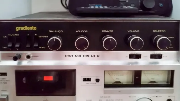 Amplificador Gradiente Stereo Solid State LAB 95