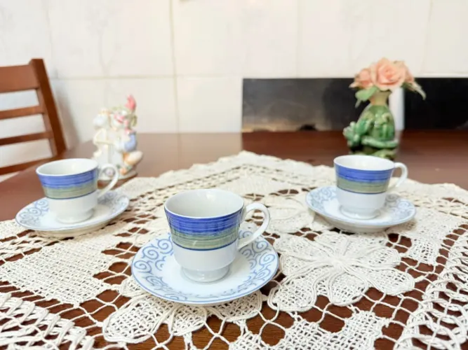 Sntigas  xícaras de café em porcelana Schmidt 