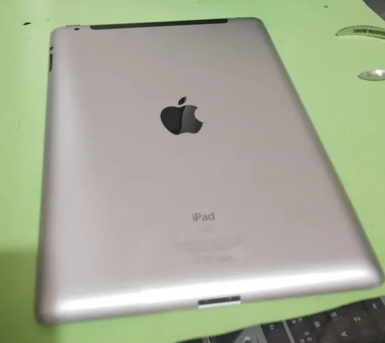 iPad p tirar peças ACEITO TROCA, LEIA