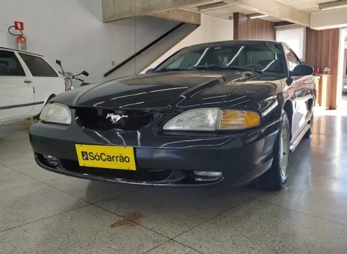 Ford Mustang 1995 - Excelente estado e baixa km