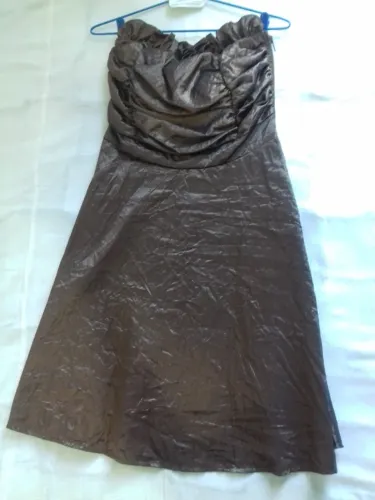 Vestido tafetá verde musgo