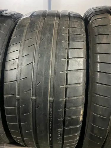 Pneu 235/45/17 a continental