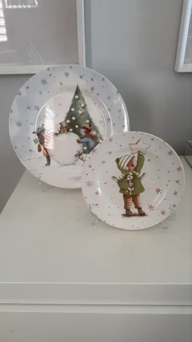 Pratos rasos sobremesa decoração cozinha natal