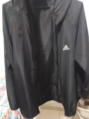 Jaqueta Adidas Preta com Capuz