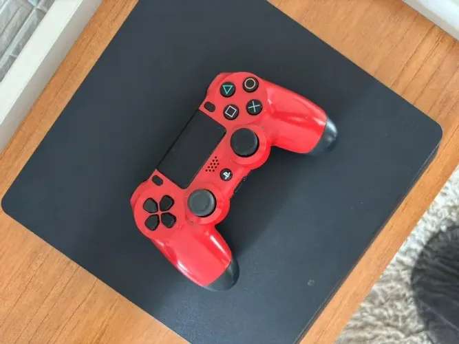 PlayStation 4 PS4 com leitor de disco | Completo | Ótimo estado