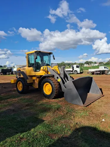 Pá Carregadeira Volvo L60F 2021 