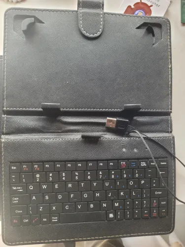 Capa teclado para tablet 