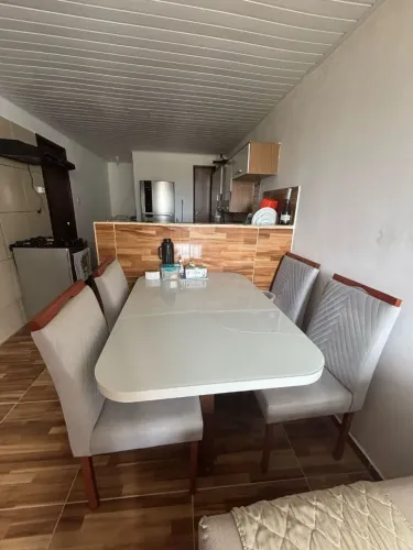 Vendo Mesa 500 de madeira