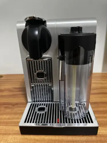 Cafeteira Nespresso Lattissima Pro 110V