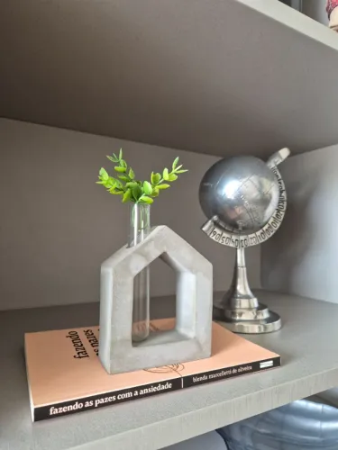 Casinha com mini vaso