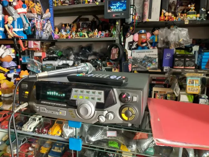 DVD Player com Karaoke e Microfone