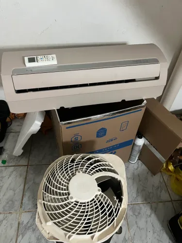 Ar-condicionado springer mideia 