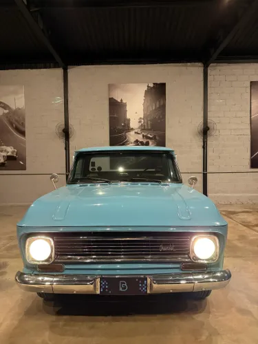 Chevrolet C-10 2.5/4.1 1977