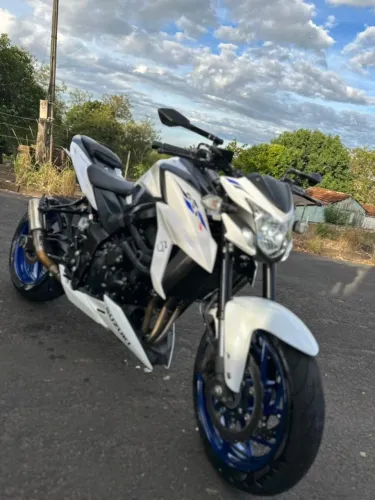 GSX 750