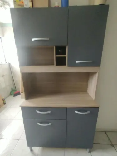ARMÁRIO DE COZINHA