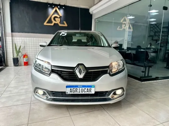 Renault Logan Dynamique Hi-flex 1.6 8V 4P 2015