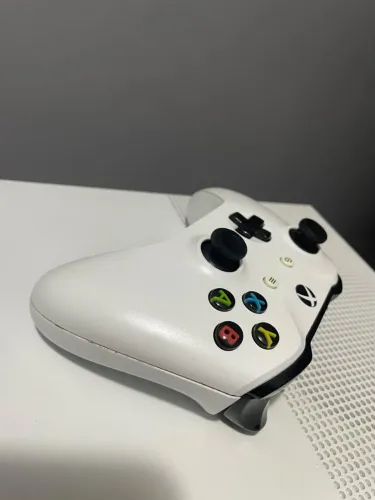 Xbox One S ? Oportunidade! Console completo e pronto para jogar