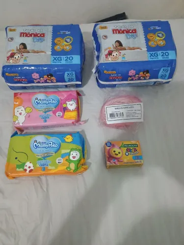 Kit de fraldas sabonete e saboneteira novos