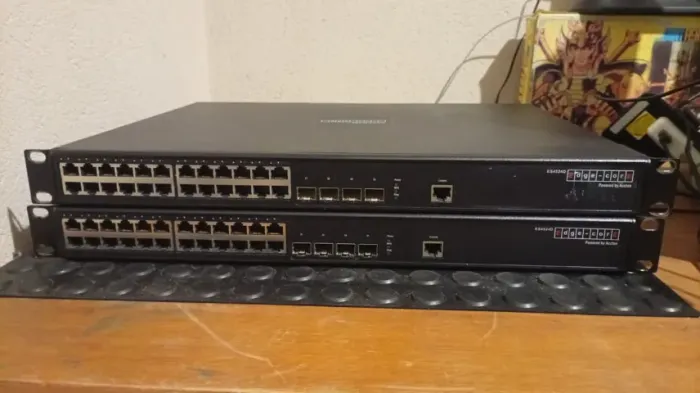 Switch Edge-core ES4524D Gigabit Gerenciável ? 24 Portas