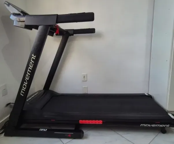 Esteira Elétrica Movement R4 - Excelente Estado (220V)