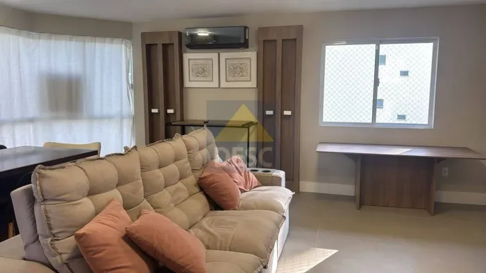 Apartamento na Quadra do Mar de 03 Dormitórios - Rua 3850, em Balneário Camboriú