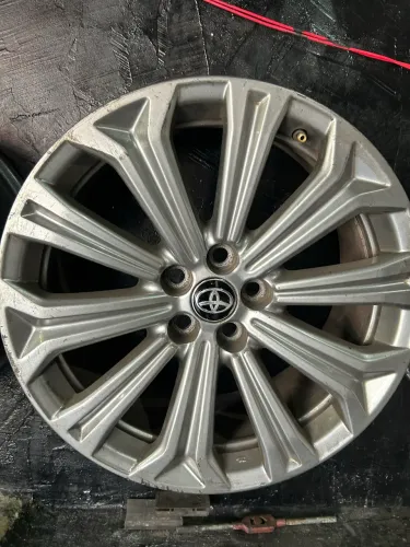 Rodas aro 17 originais Corolla