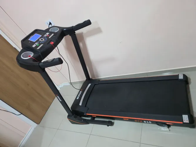 Esteira Ergométrica Evox RTX 815