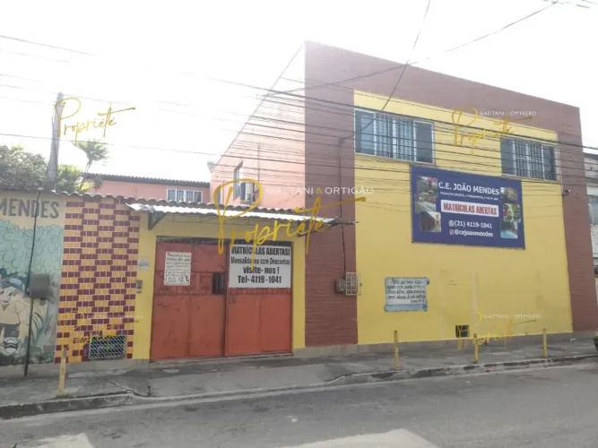 Prédio Comercial à Venda em São Gonçalo | Estrutura para Escola, Clínica, Igreja ou Centro